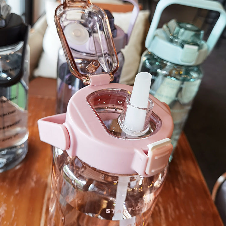 2L Large Capacity Portable Water Bottle – Japanese Style Reusable Plastic Cup for Outdoor, Gym & Daily Use