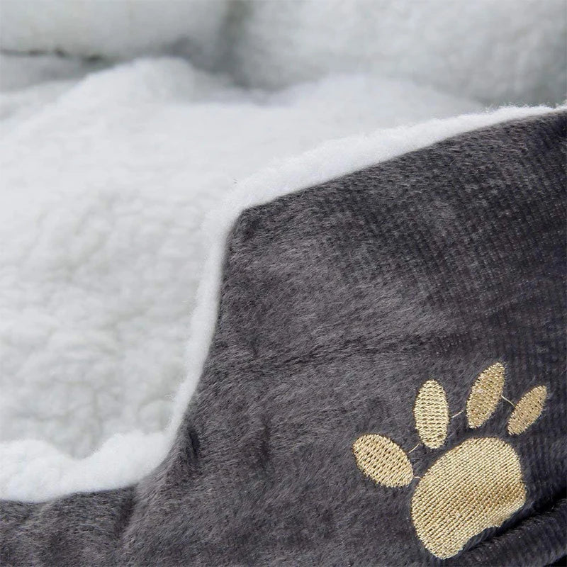 🐾 Soft Pet Bed | Cozy Lambswool Kennel for Small Dogs and Cats