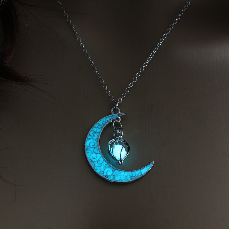 Glowing Pendant Necklace – Silver Plated Chain Jewelry for Women & Girls