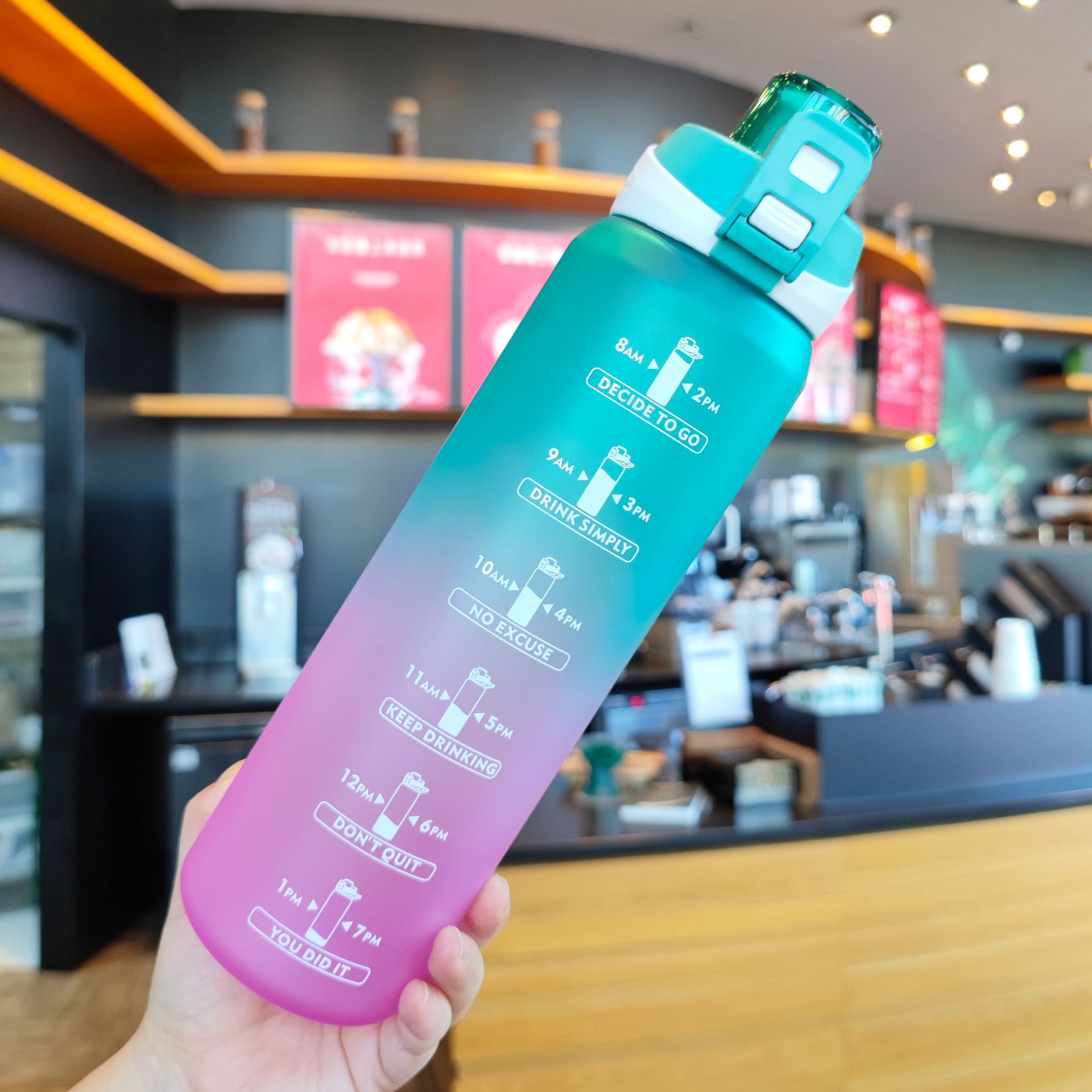 Color Gradient Frosted Sports Water Bottle – Leak-Proof PC Plastic Handle Bottle for Fitness & Outdoor Use