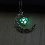 Glowing Pendant Necklace – Silver Plated Chain Jewelry for Women & Girls