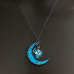 Glowing Pendant Necklace – Silver Plated Chain Jewelry for Women & Girls